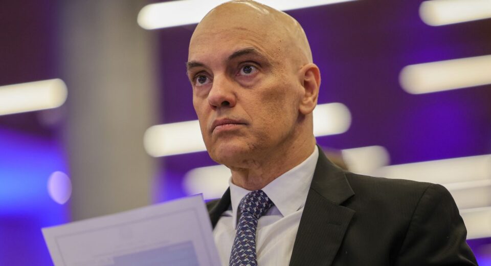 Moraes manda PGR se manifestar sobre operação policial no Rio