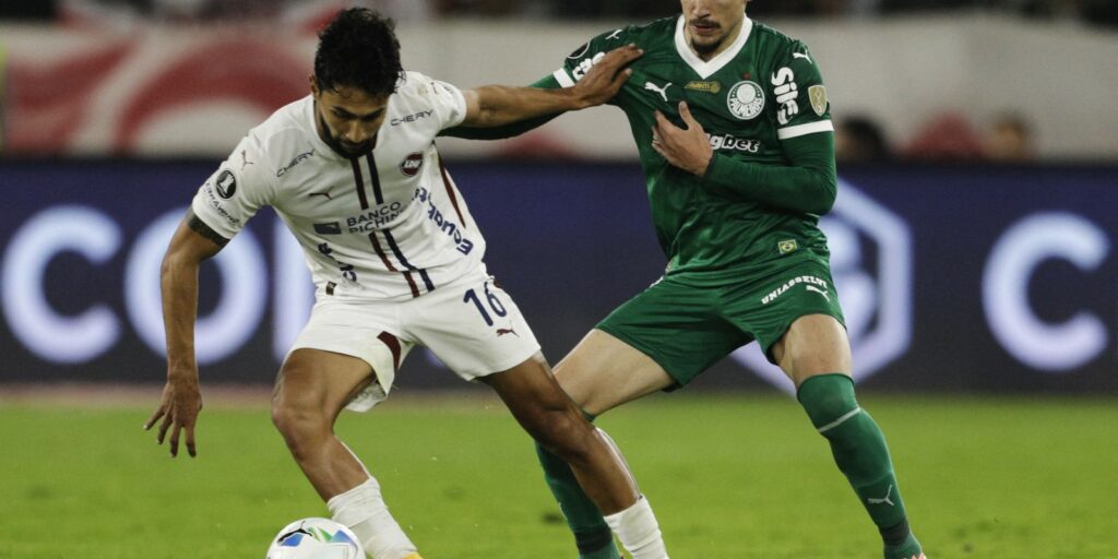 Palmeiras joga futuro na Libertadores diante da LDU