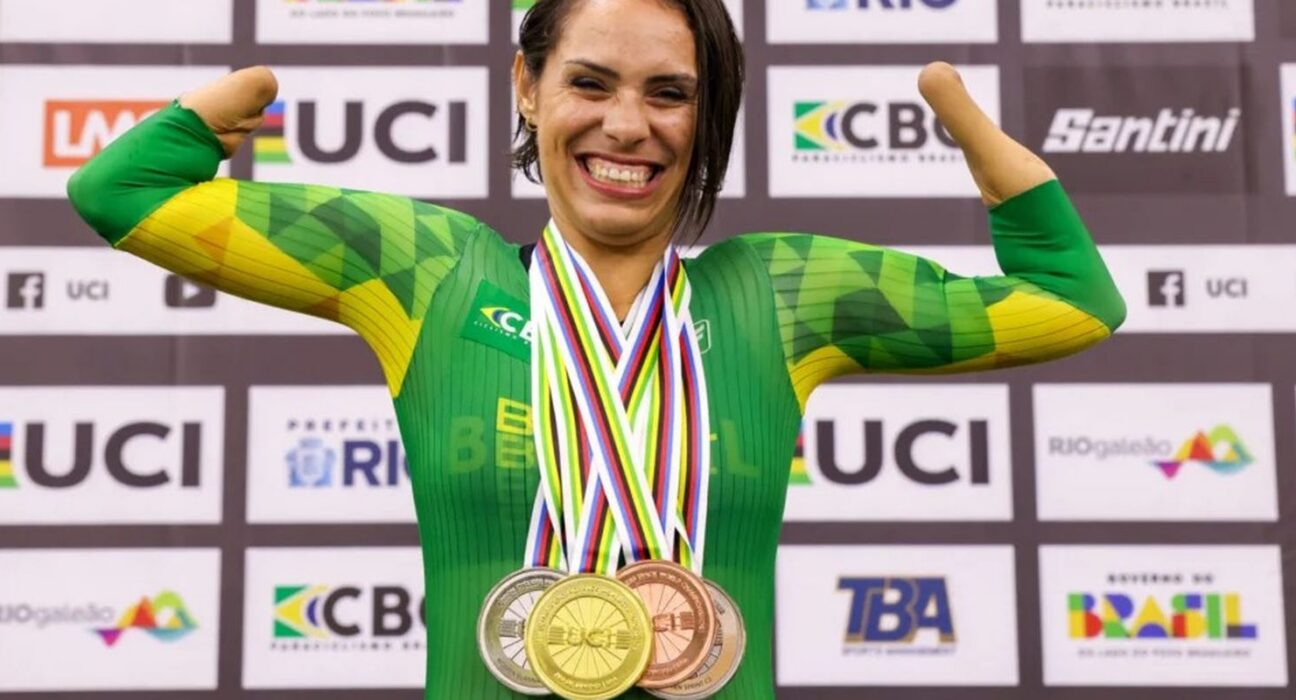 Sabrina Custódia conquista prata e fecha Mundial com quatro medalhas