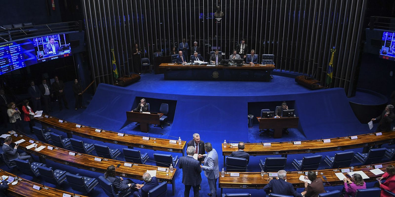 Congresso aprova isenção do IR por tempo indeterminado