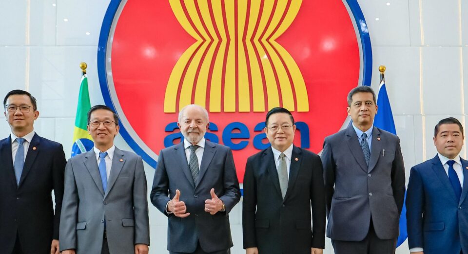 Lula quer Brasil na associação de países asiáticos