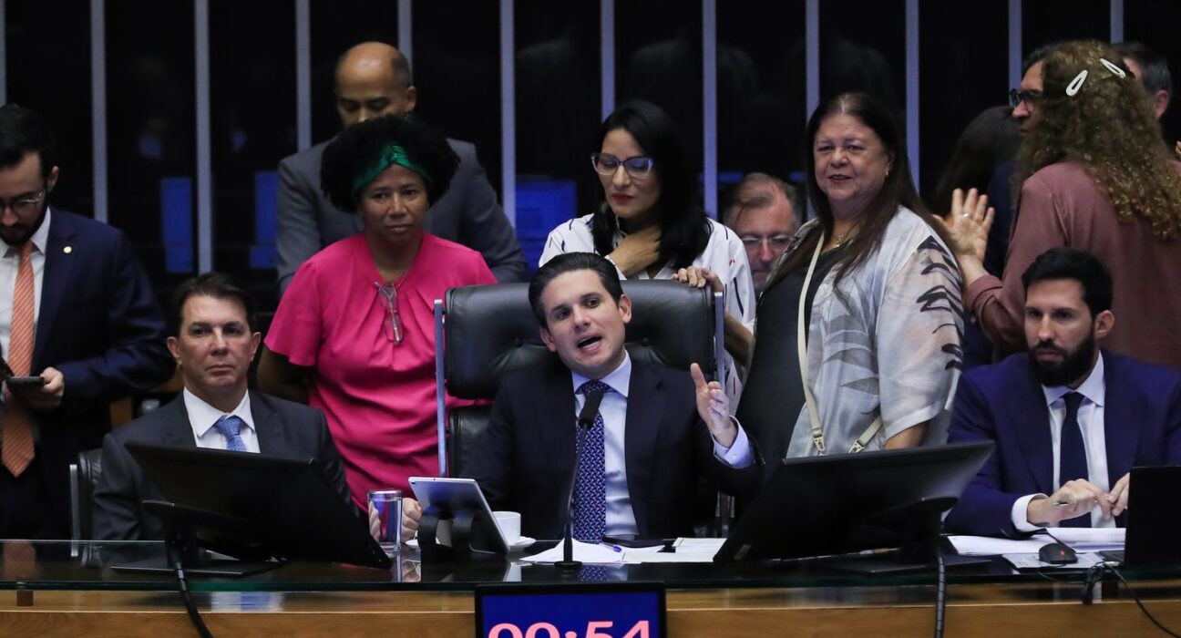 Câmara aprova regras para julgamentos do STF e envia texto ao Senado