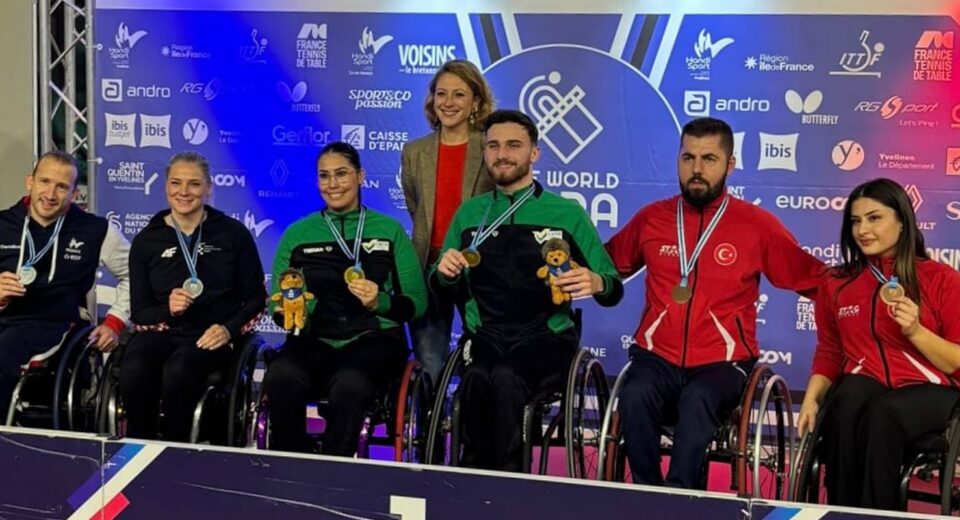 Tênis de mesa paralímpico: Thaís Severo leva ouro e prata na França