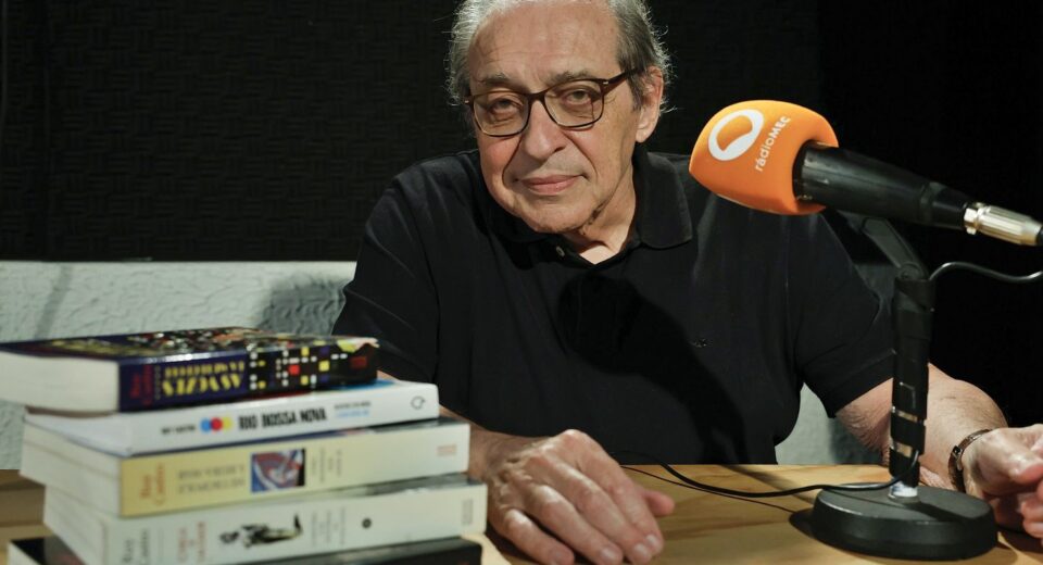 Ruy Castro vence prêmio principal do Jabuti com textos sobre Tom Jobim