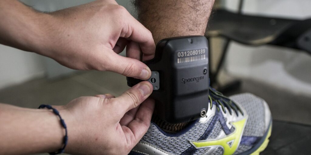 Filipe Martins alega falha involuntária no sinal da tornozeleira 