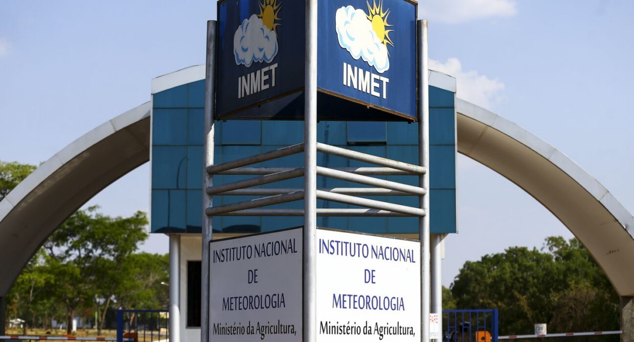 Após tornado, massa fria deve derrubar temperaturas no Paraná