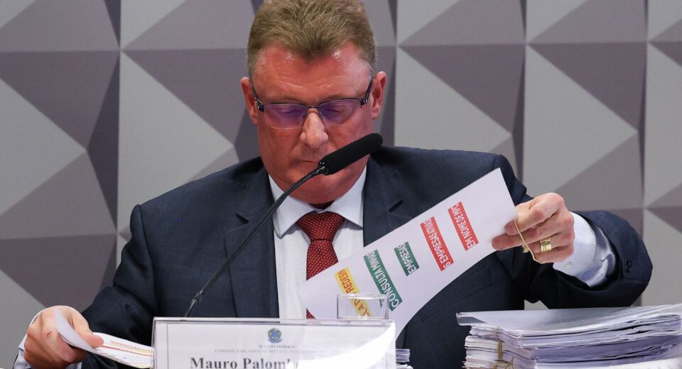 Contador de empresas beneficiadas por esquema do INSS depõe na CPMI