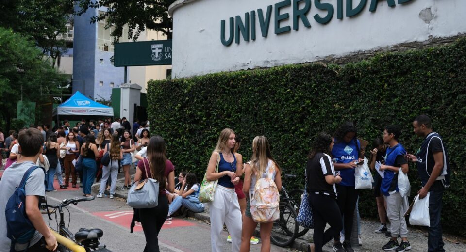 Inep libera gabarito do primeiro dia do Enem 2025