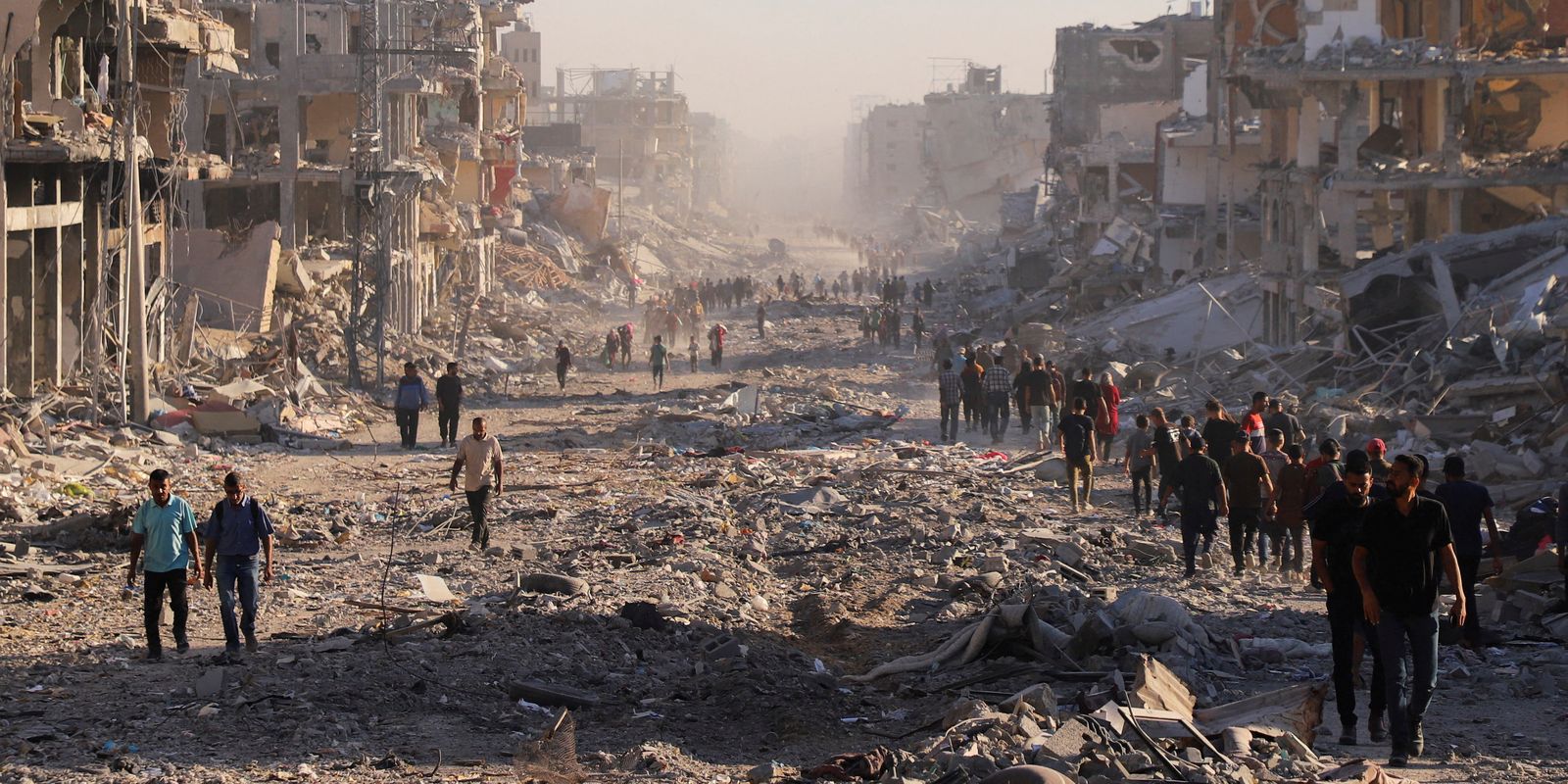 Ataques aéreos israelenses deixam ao menos 20 mortos em Gaza