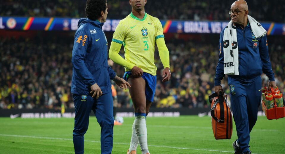 Zagueiro Gabriel Magalhães é cortado da seleção brasileira