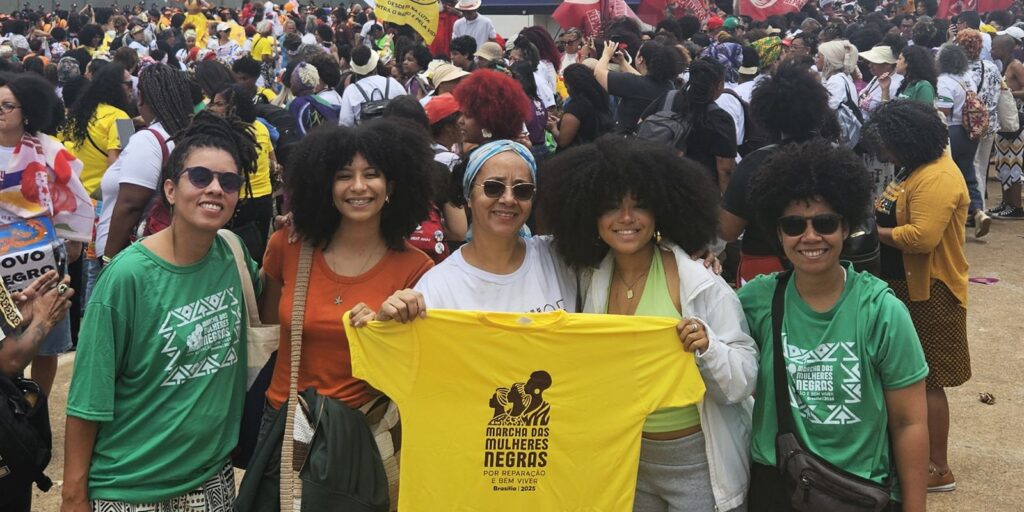 "Mete marcha, negona": artistas levam marcha para telas e palcos