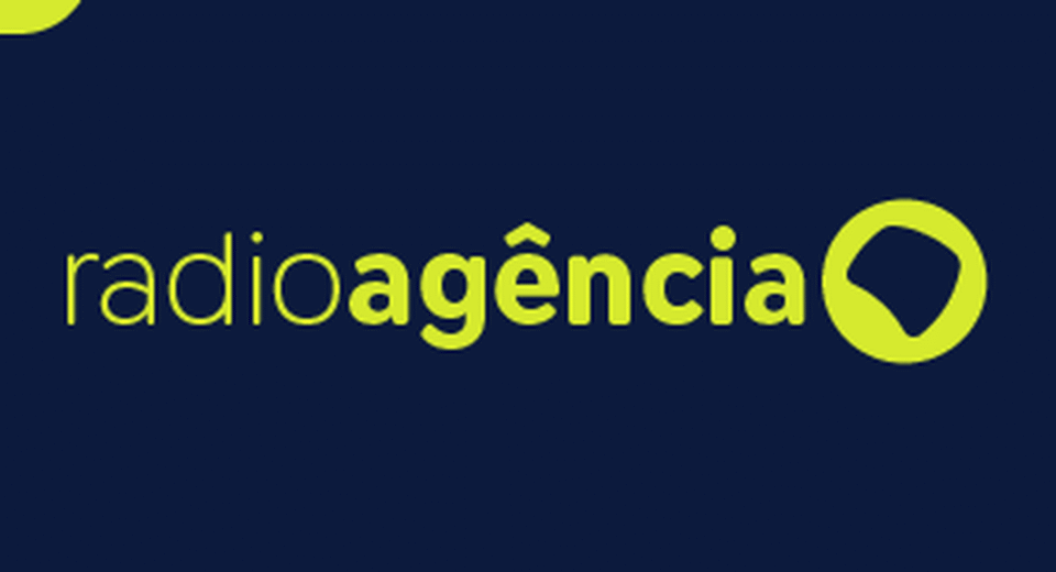 Podcast Ajudante Digital, da Radioagência Nacional, completa um ano