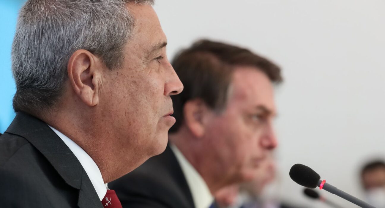 Moraes mantém prisão de Braga Netto