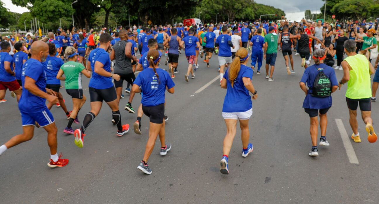 Corrida ColaboraGov celebra Dia do Servidor e promove integração