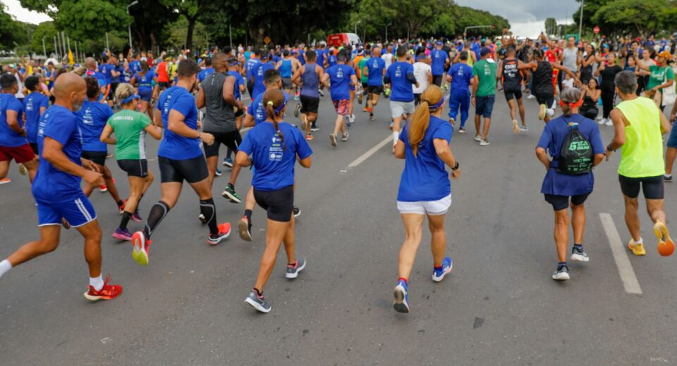 Corrida ColaboraGov celebra Dia do Servidor e promove integração