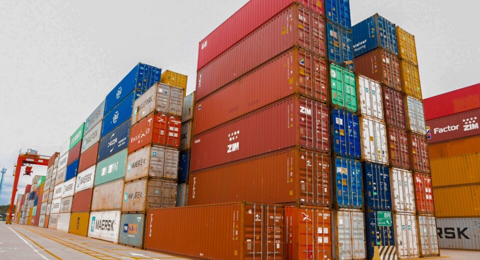 CMN amplia acesso a crédito a empresas afetadas por tarifaço dos EUA