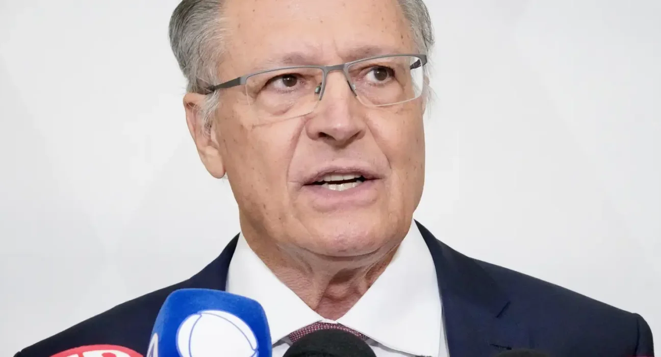 Alckmin diz esperar queda dos juros na próxima reunião do Copom