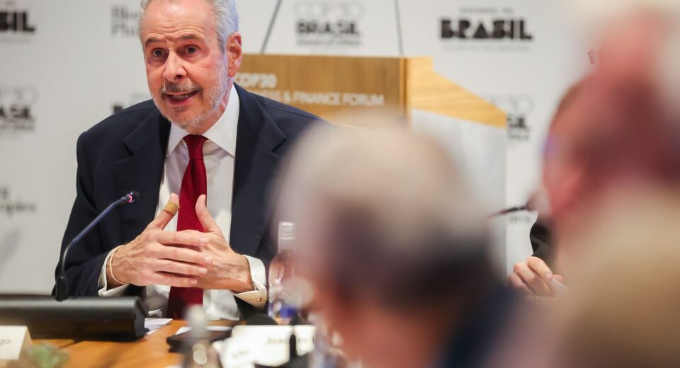 Adaptação climática deve ser prioridade da COP30, diz embaixador