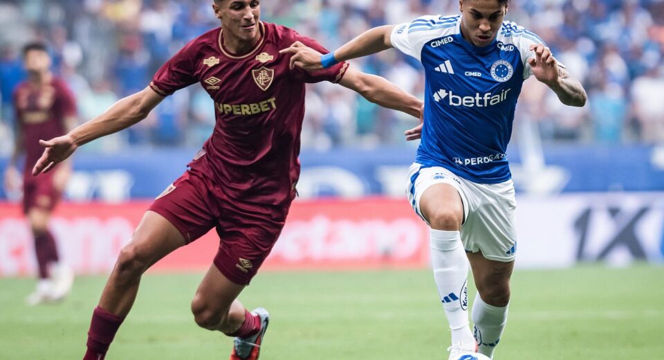 Cruzeiro empata com Flu e perde chance de colocar pressão nos líderes