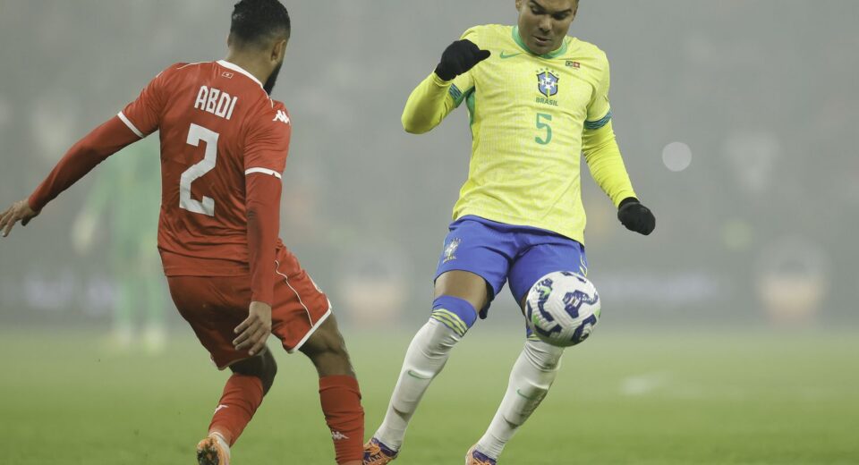 Brasil desperdiça pênalti e não passa de empate com Tunísia