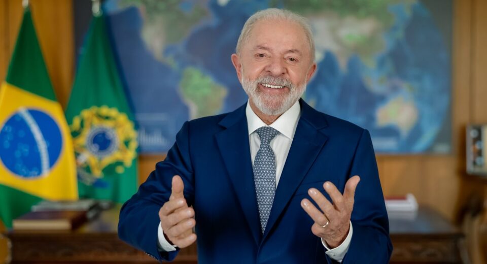 Isenção do IR injeta R$ 28 bilhões na economia, diz Lula