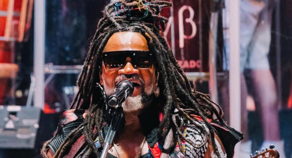 Especial da Rádio Nacional revisita carreira de Carlinhos Brown
