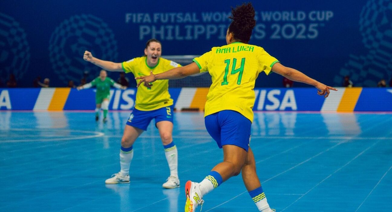 Brasil goleia Irã na estreia da Copa do Mundo de futsal feminino