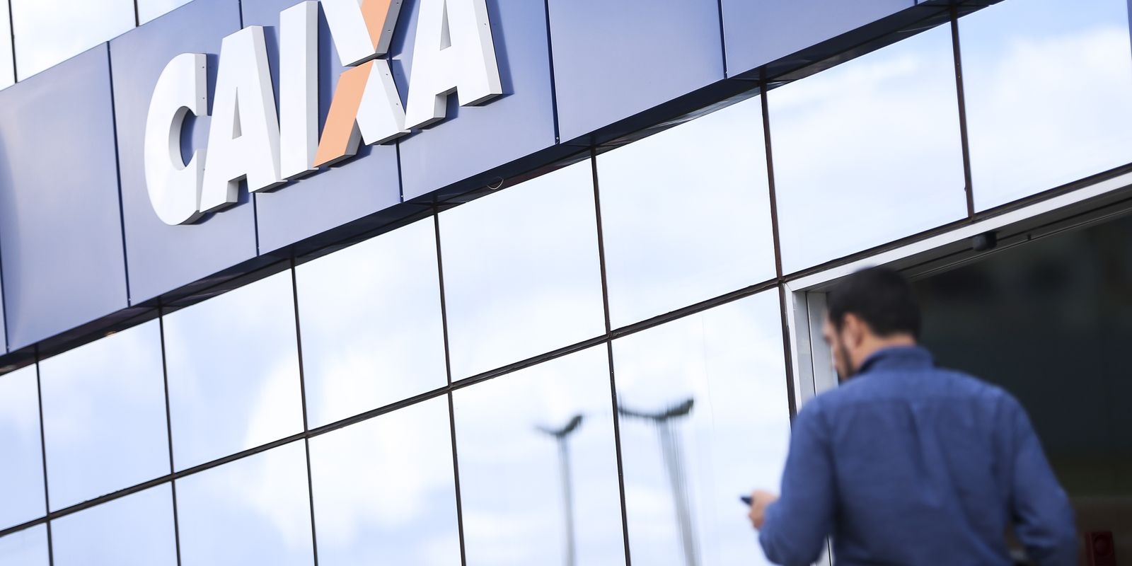 Caixa abre nesta segunda contratações do programa Reforma Casa Brasil