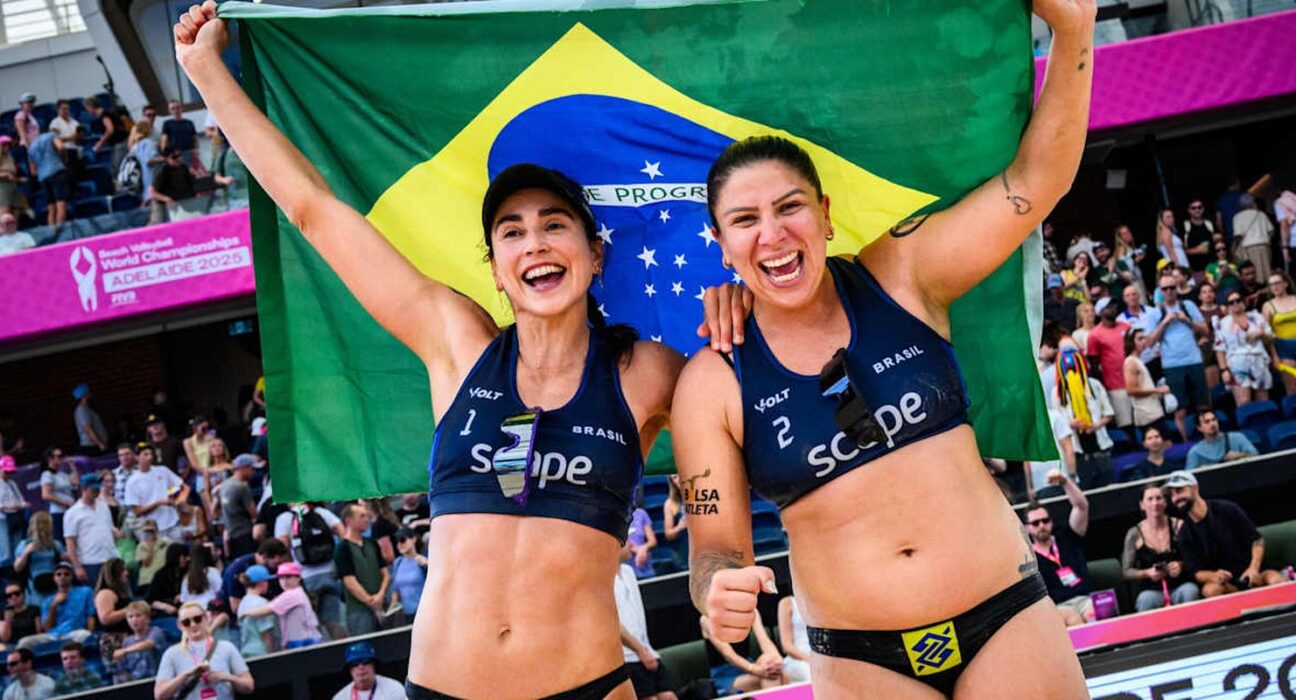 Carol Soberg e Rebecca faturam  bronze no Mundial de vôlei de praia