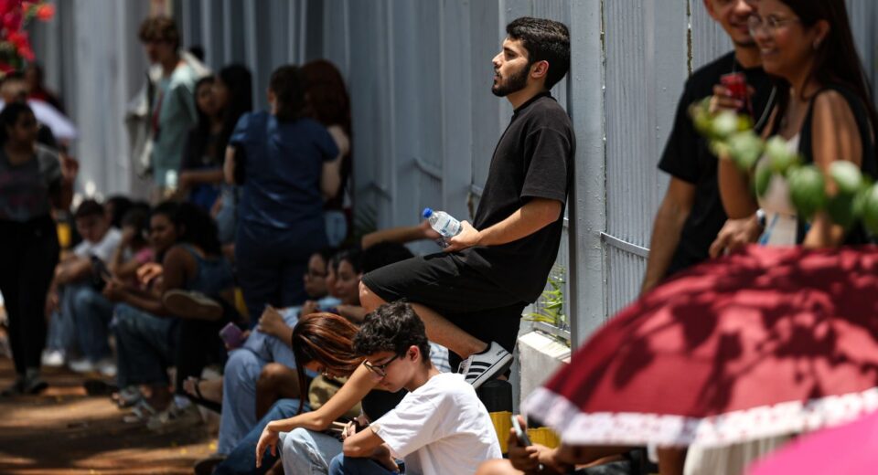 Enem 2025: Inep anula três questões por suspeita de vazamento