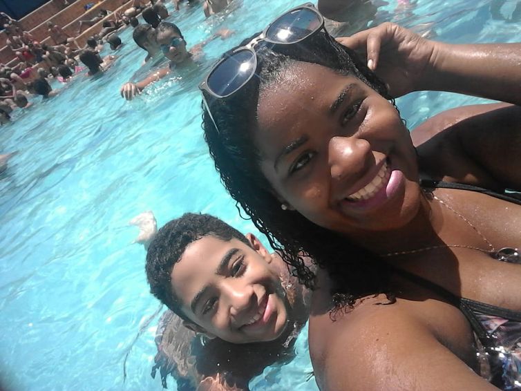 Rio de Janeiro (RJ), 02/11/2025 - Tauã Brito com seu filho Wellington Brito. Foto: Tauã Brito/Arquivo Pessoal