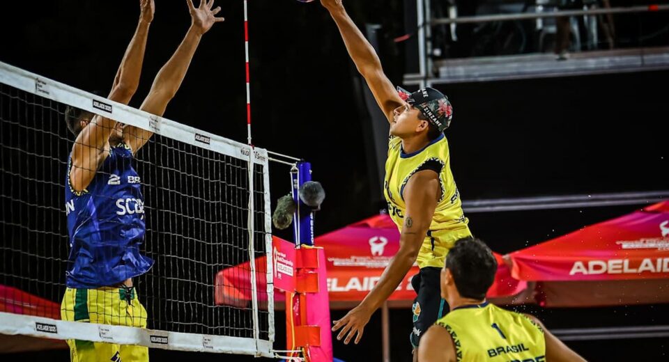 Duplas do Brasil estreiam com 6 vitórias no Mundial de Vôlei de Praia