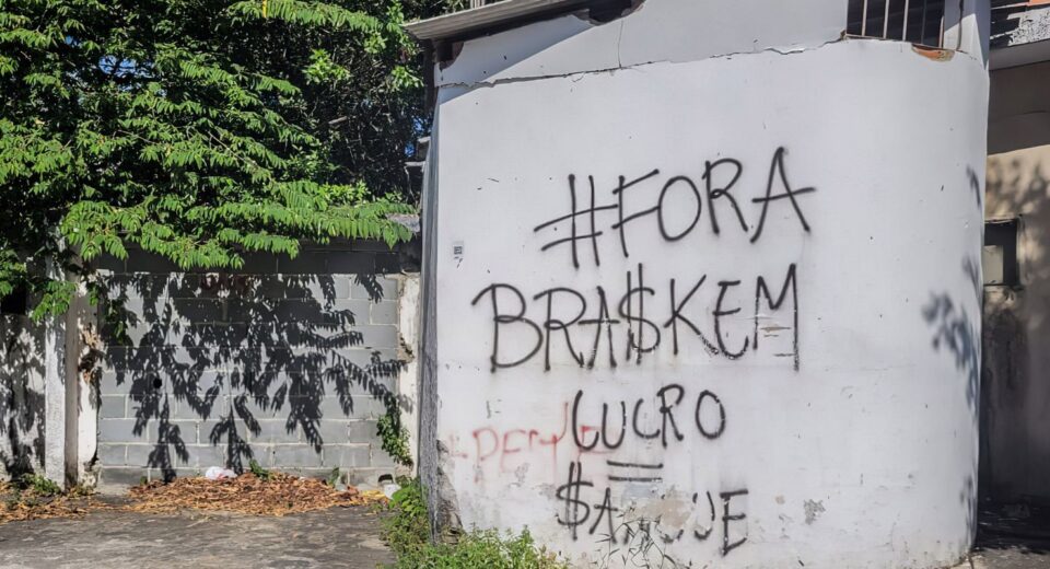 Vítimas de afundamento de solo criticam acordo entre Braskem e Alagoas