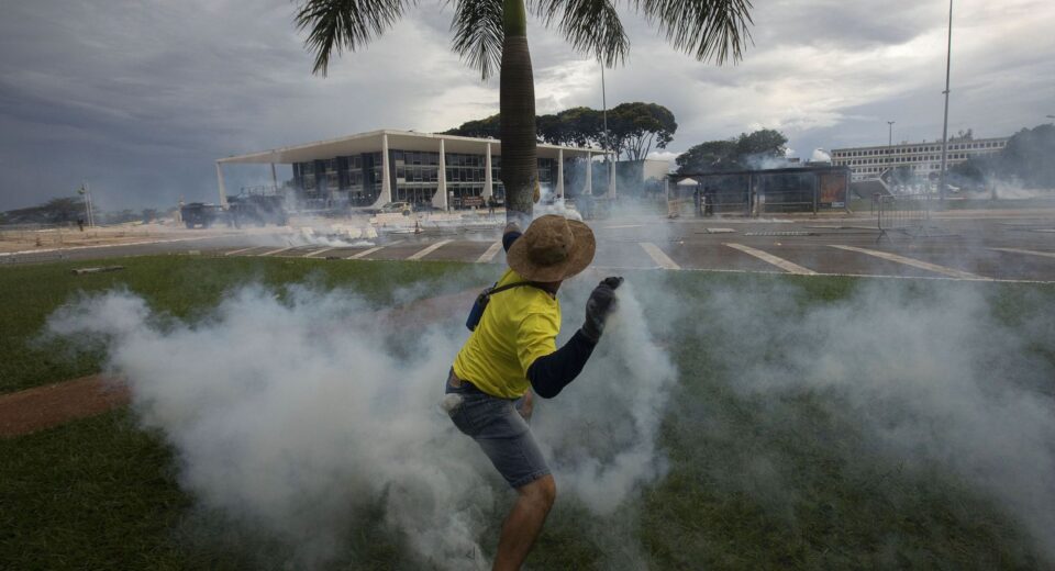 Trama golpista: defesas de kids pretos iniciam sustentações no STF