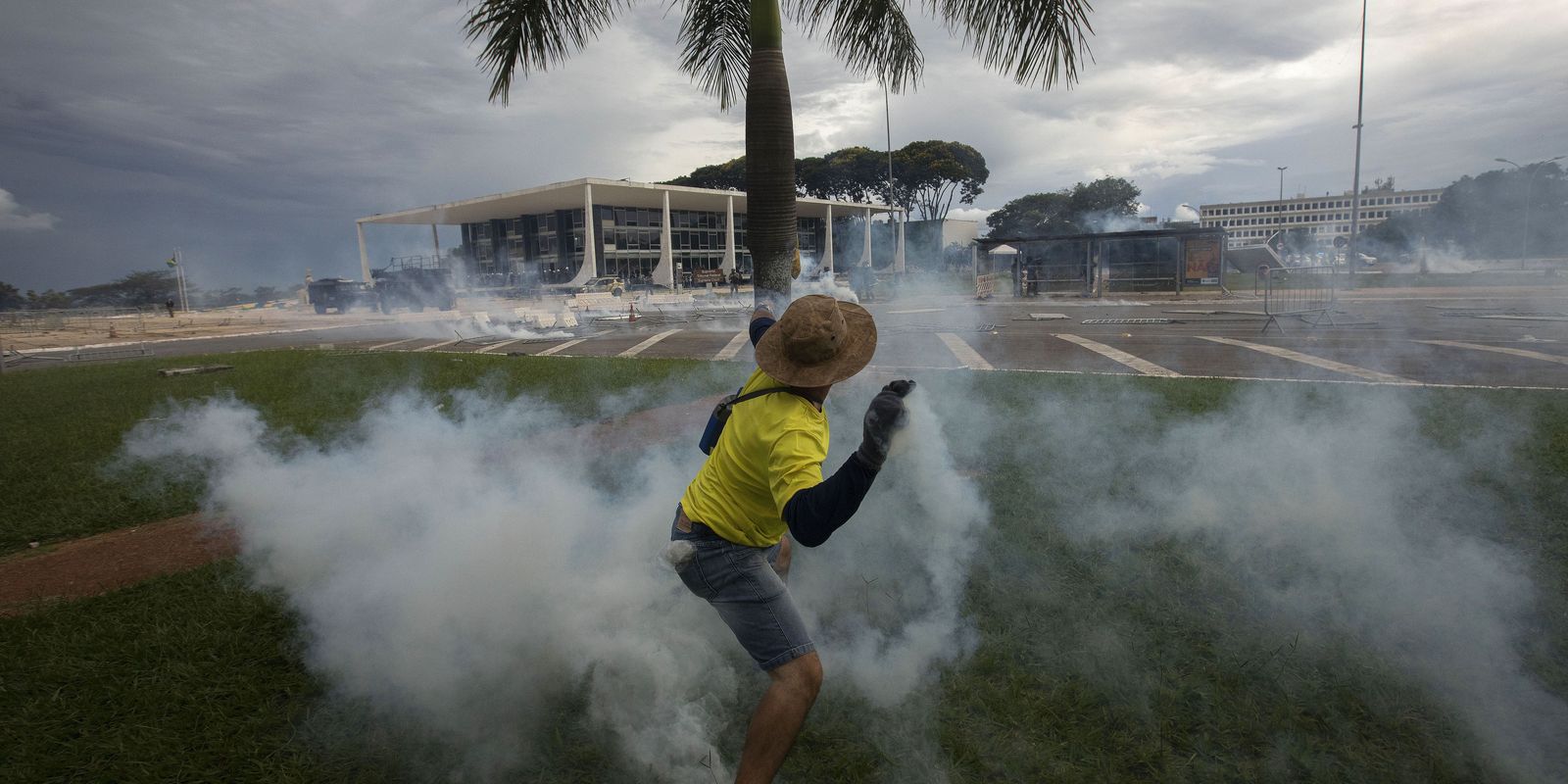 Trama golpista: defesas de kids pretos iniciam sustentações no STF