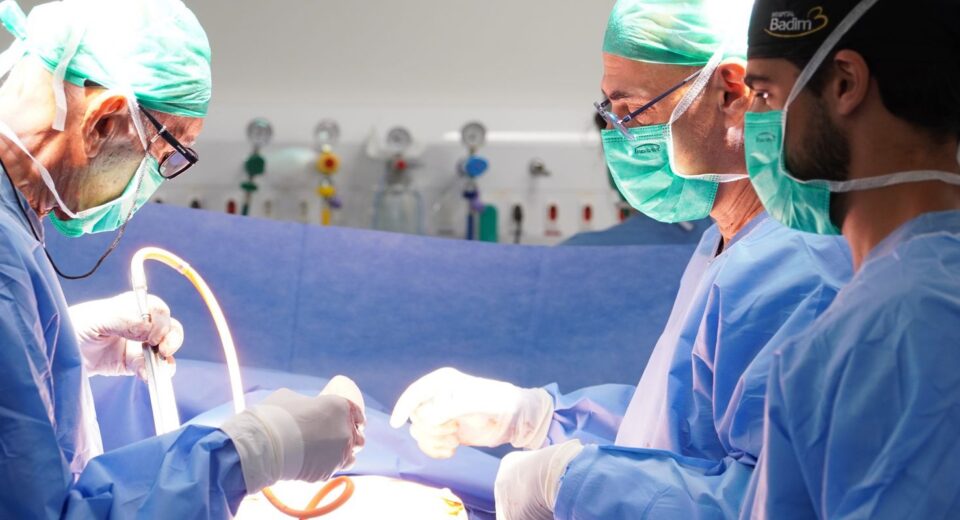 Paixão pela profissão mantém médicos longevos na ativa