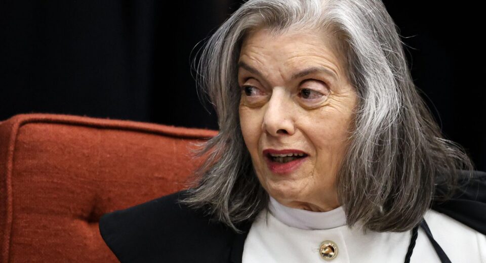 Cármen Lúcia ressalta gravidade da violência contra mulheres negras