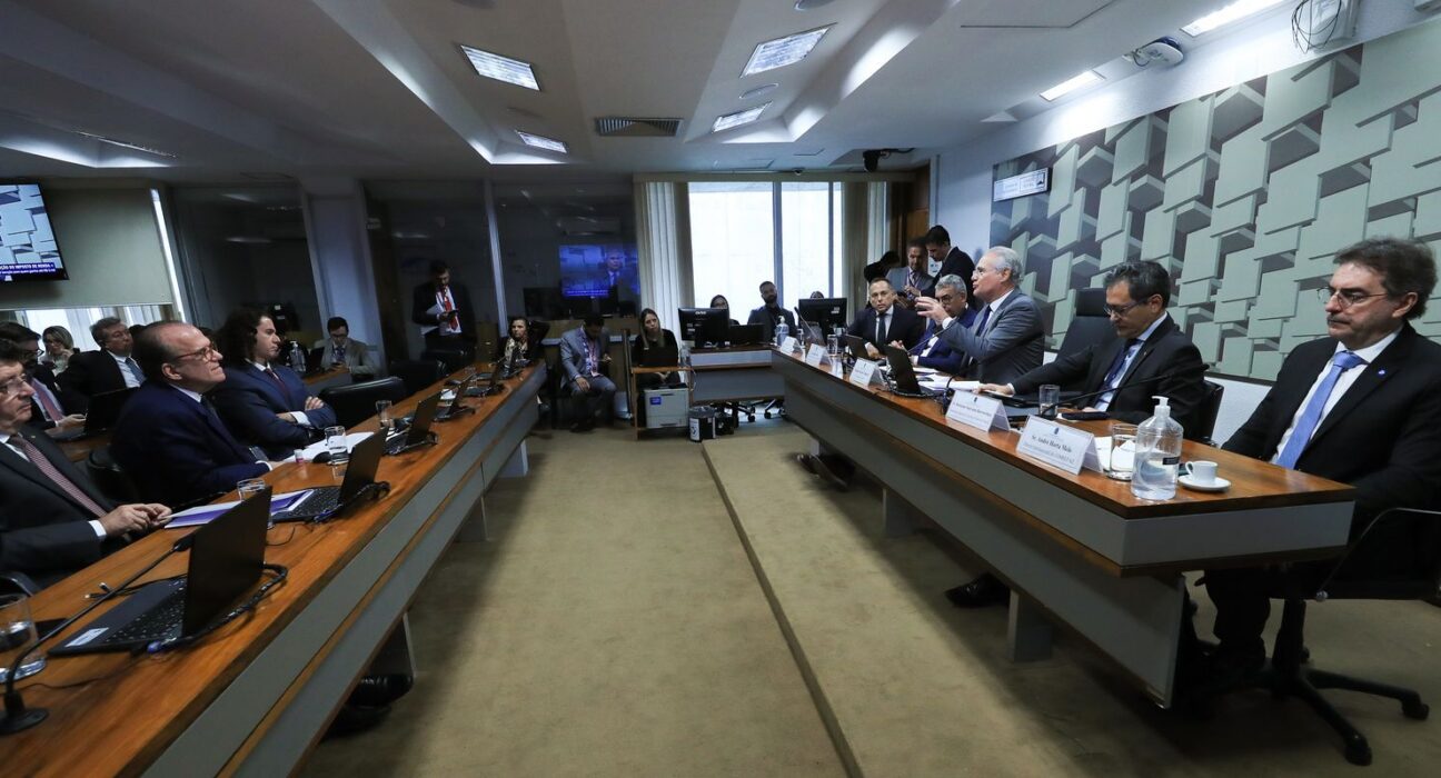 Comissão do Senado aprova isenção do IR para quem ganha até RS 5 mil