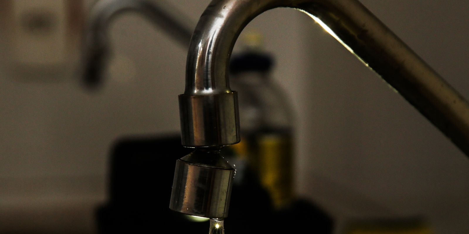 Brasil perde 6 mil piscinas de água tratada por dia, diz estudo