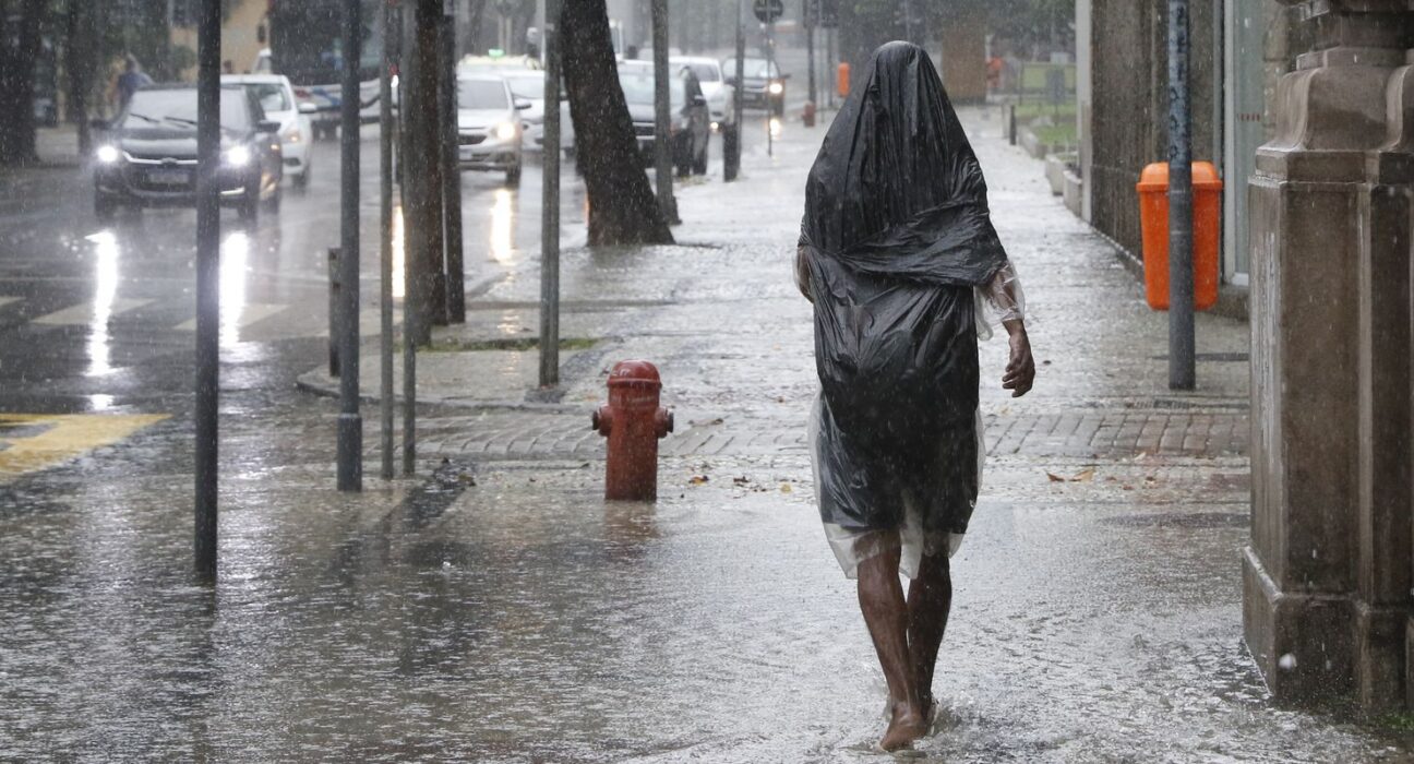 Defesa Civil alerta população para tempestade no Sul e Centro-Oeste