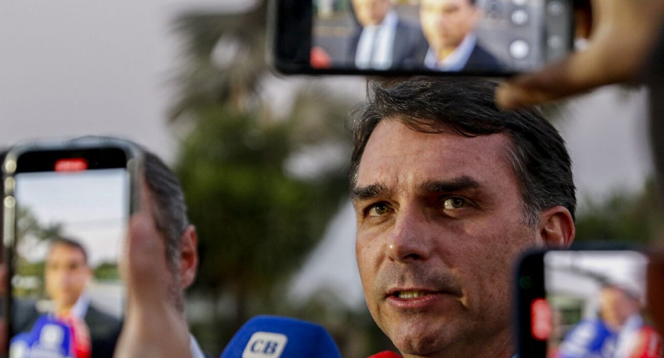 Moraes autoriza a visita dos filhos de Bolsonaro na PF