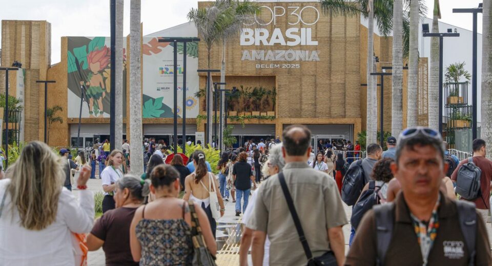 Cúpula dos Povos traz demandas e reivindicações da sociedade à COP30