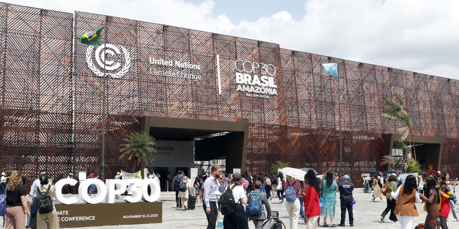 Tribunal dos Povos condena Estados e empresas por ecogenocídio