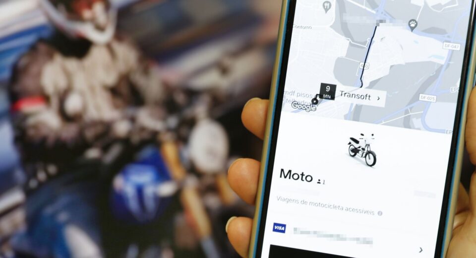 STF mantém suspensão de lei que regulamenta mototáxi em SP