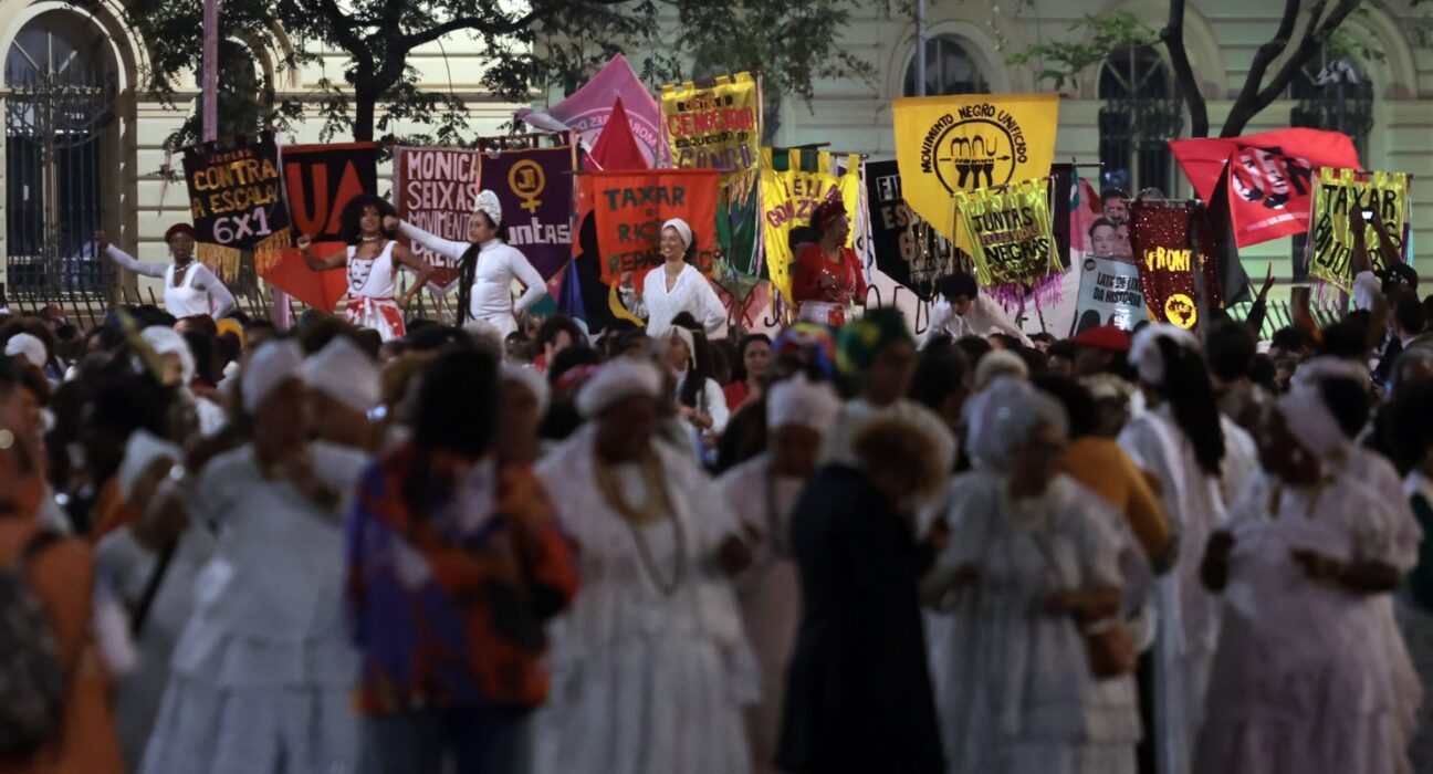 Caravanas saem de SP rumo à Marcha das Mulheres Negras em Brasília