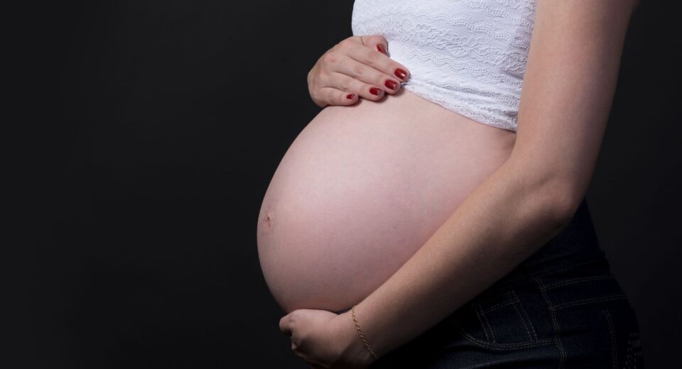 Gestantes de áreas vulneráveis tem risco maior de perder bebê