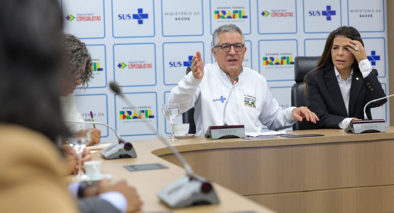 Saúde anuncia compra de 2,8 milhão de doses contra vírus sincicial