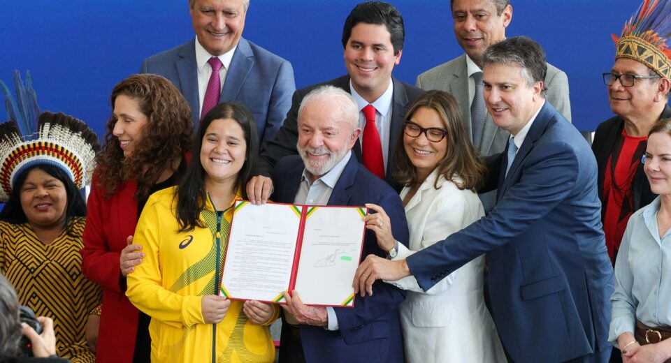 Lula envia para o Congresso projetos que criam a Unind e UFEsporte