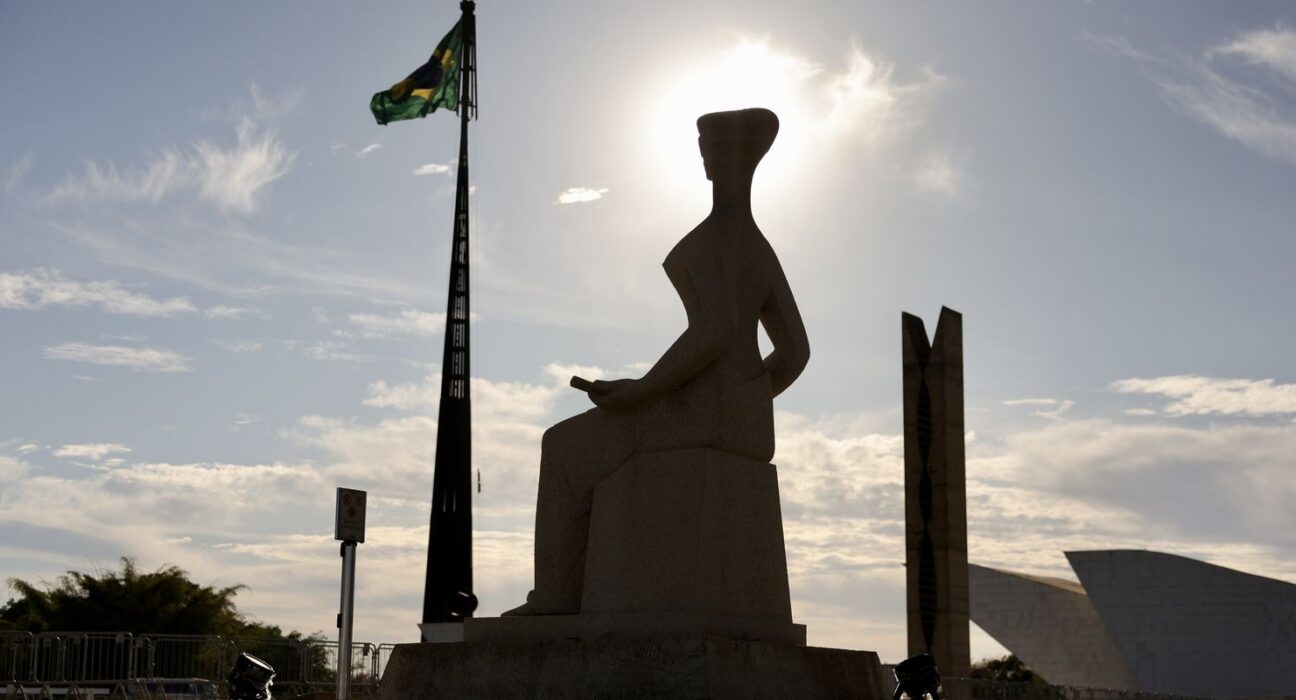 STF estabelece fim do processo de Bolsonaro, Torres e Ramagem