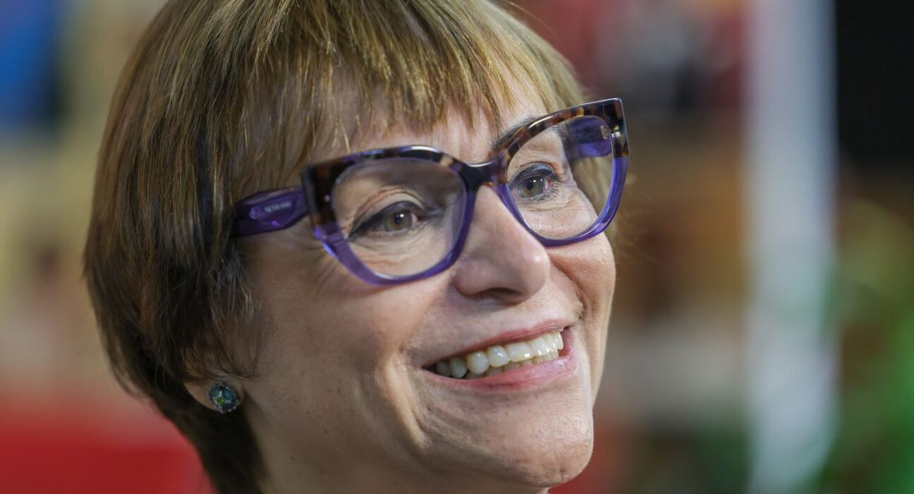 Exposição no Senado homenageia mulheres na redemocratização do país